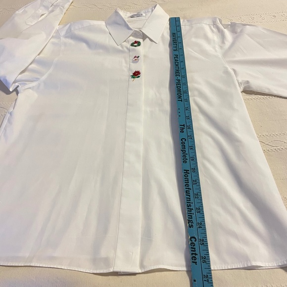 Vtg Foxcroft White Long Sleeve Christmas Embroidered White Button Up Shirt sz 10 - Picture 12 of 14